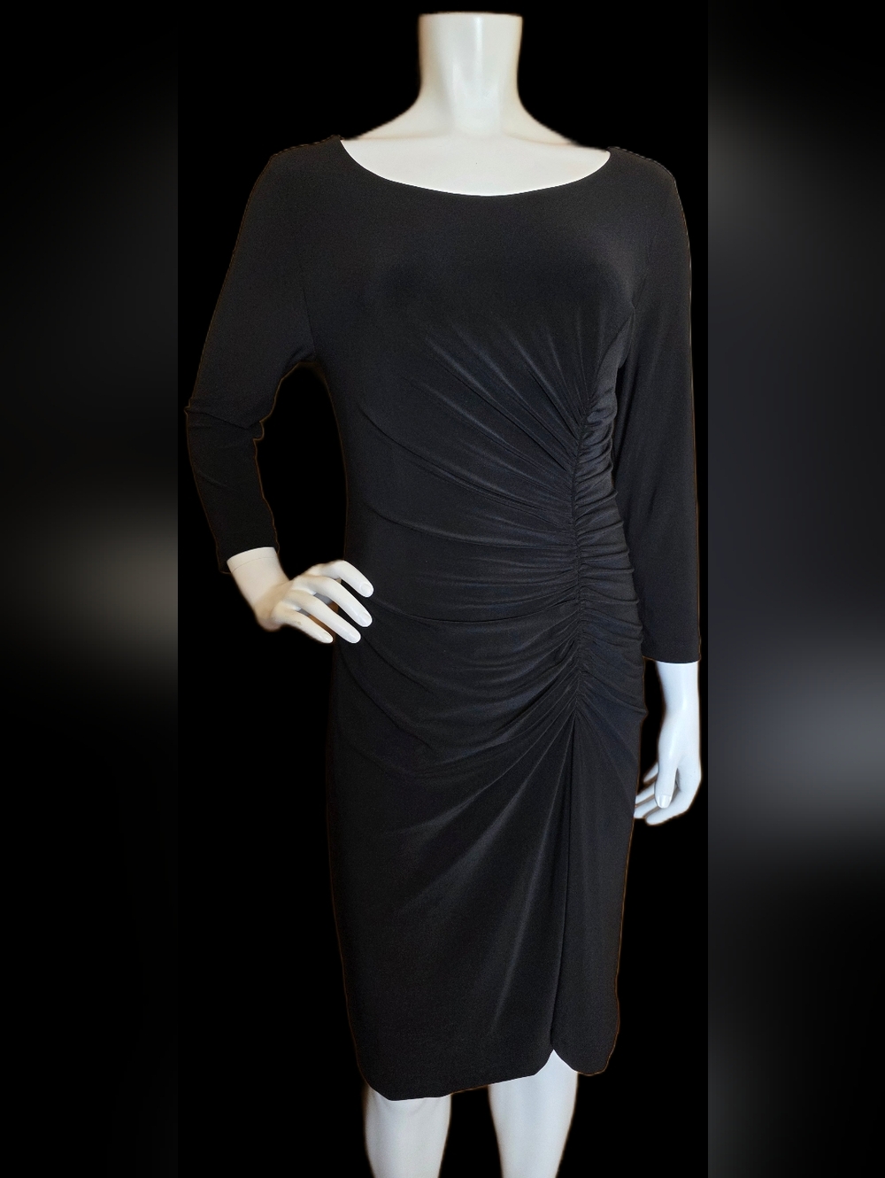 Carmen Marc Valvo Black Size Medium Dress